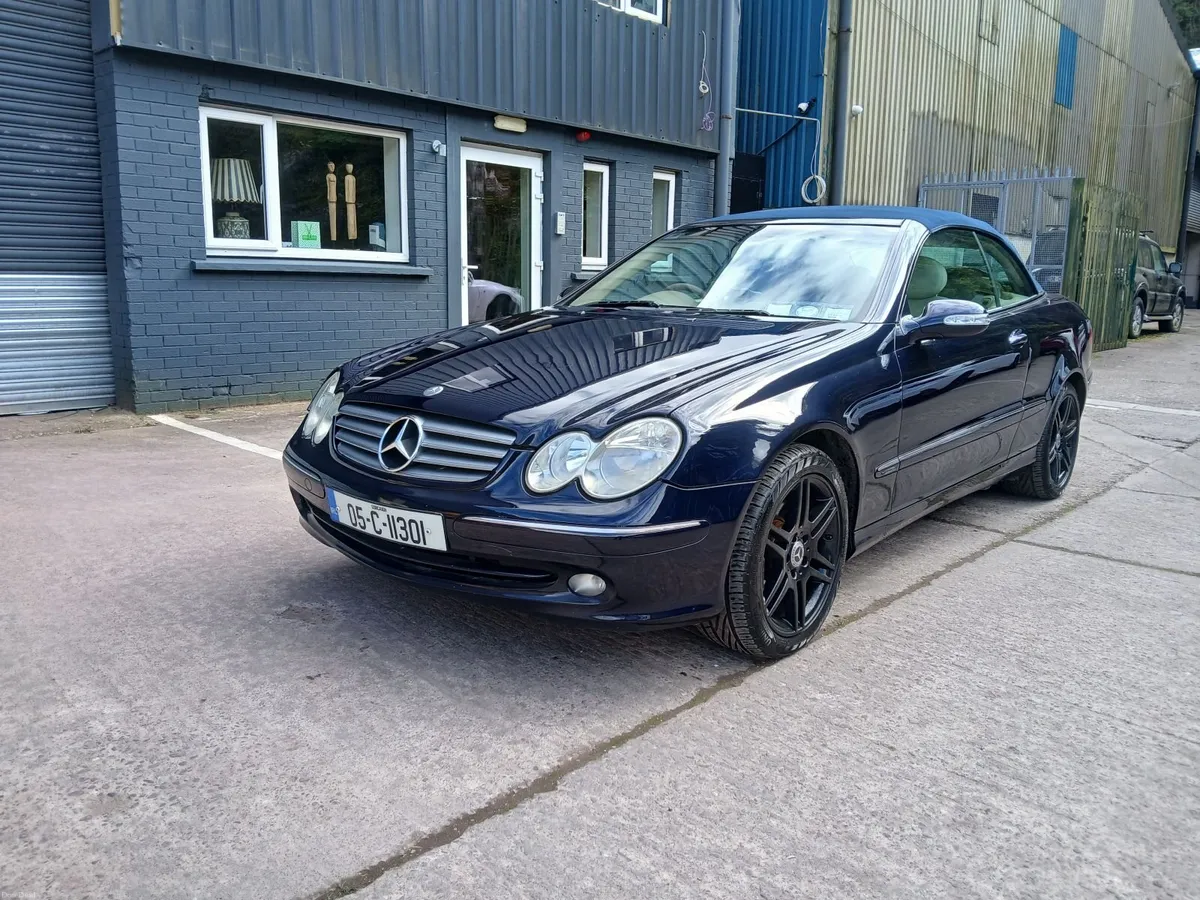 Mercedes-Benz CLK 2005 - Image 1