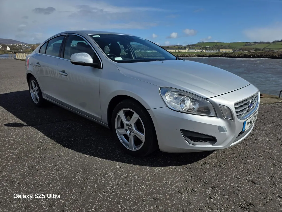 Volvo S60 2011 - Image 1