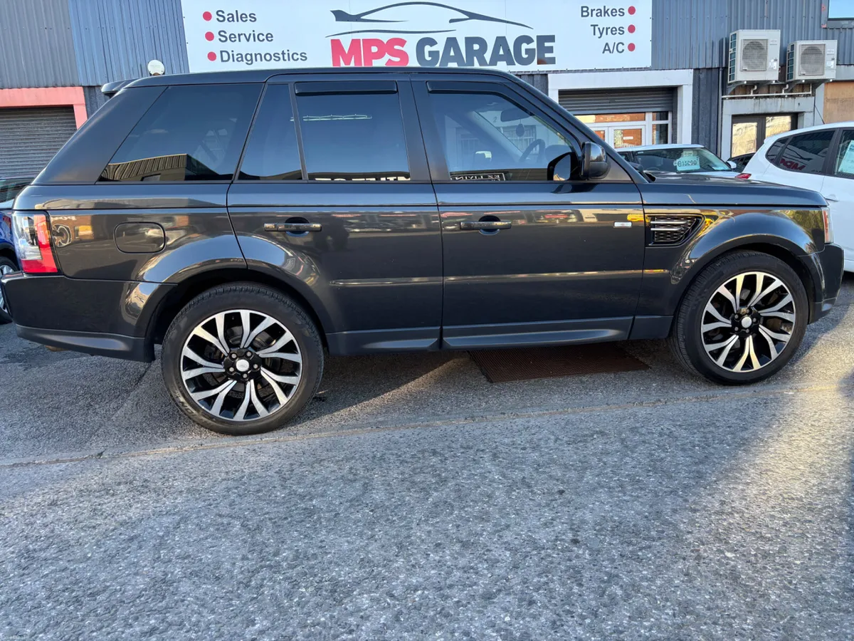 2013 Land Rover Range Rover Sport 3.0 TDV6 SE - Image 1