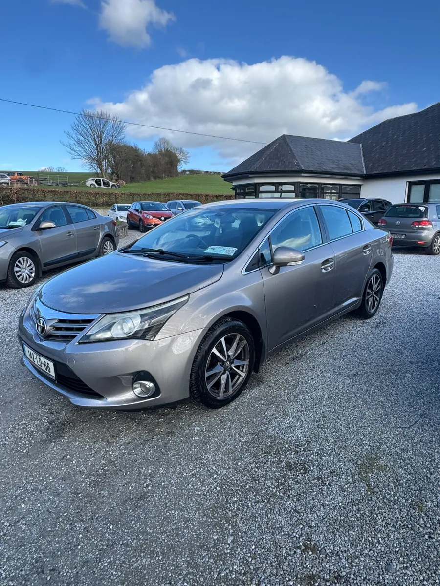 Toyota Avensis 2014 nice spec diesel - Image 3