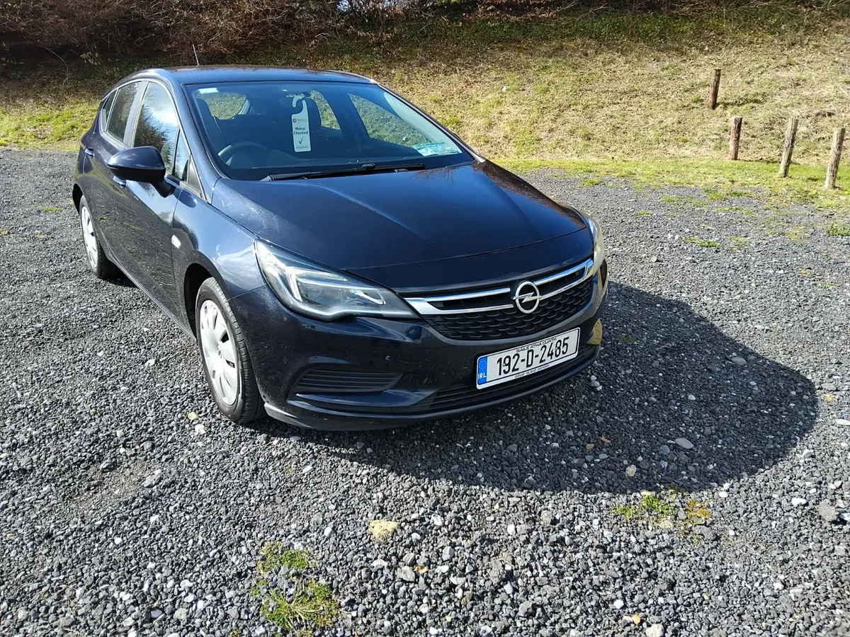 Opel Astra 2019 - Image 1