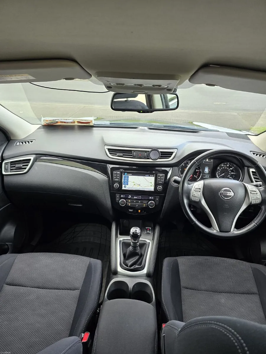 Nissan Qashqai 2015 - Image 2