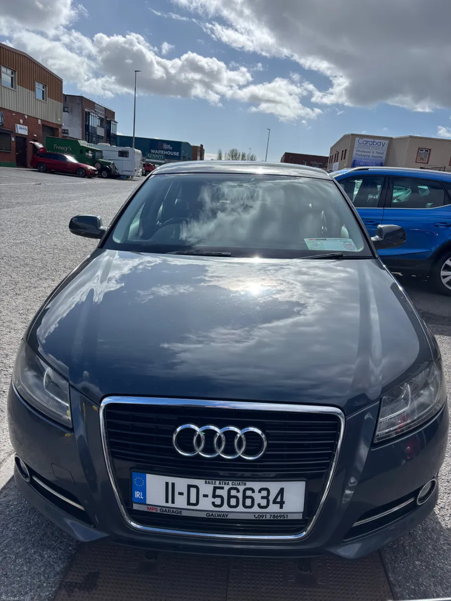 2011 Audi A3 2.0 TDI  SPORT - Image 2