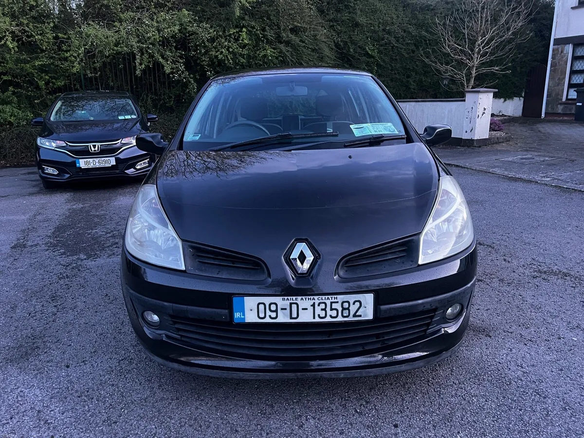 Renault Clio 2009 - Image 2