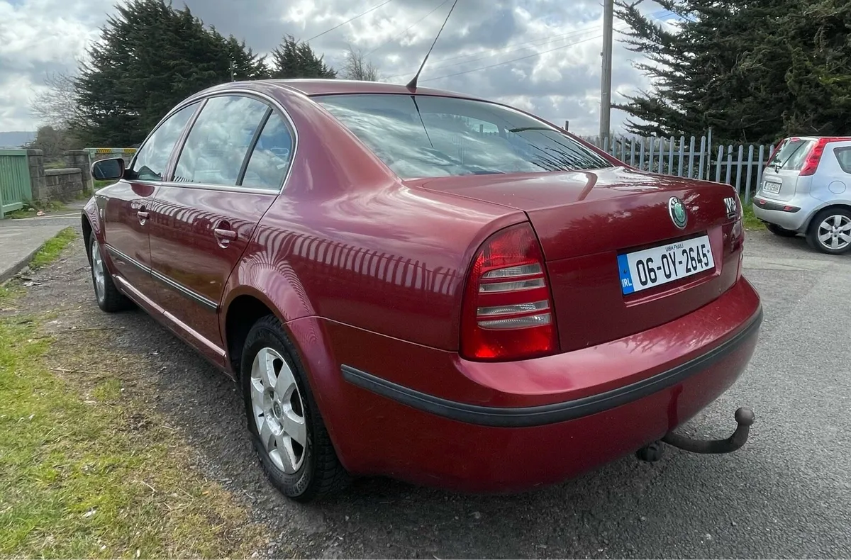 Skoda superb - Image 2