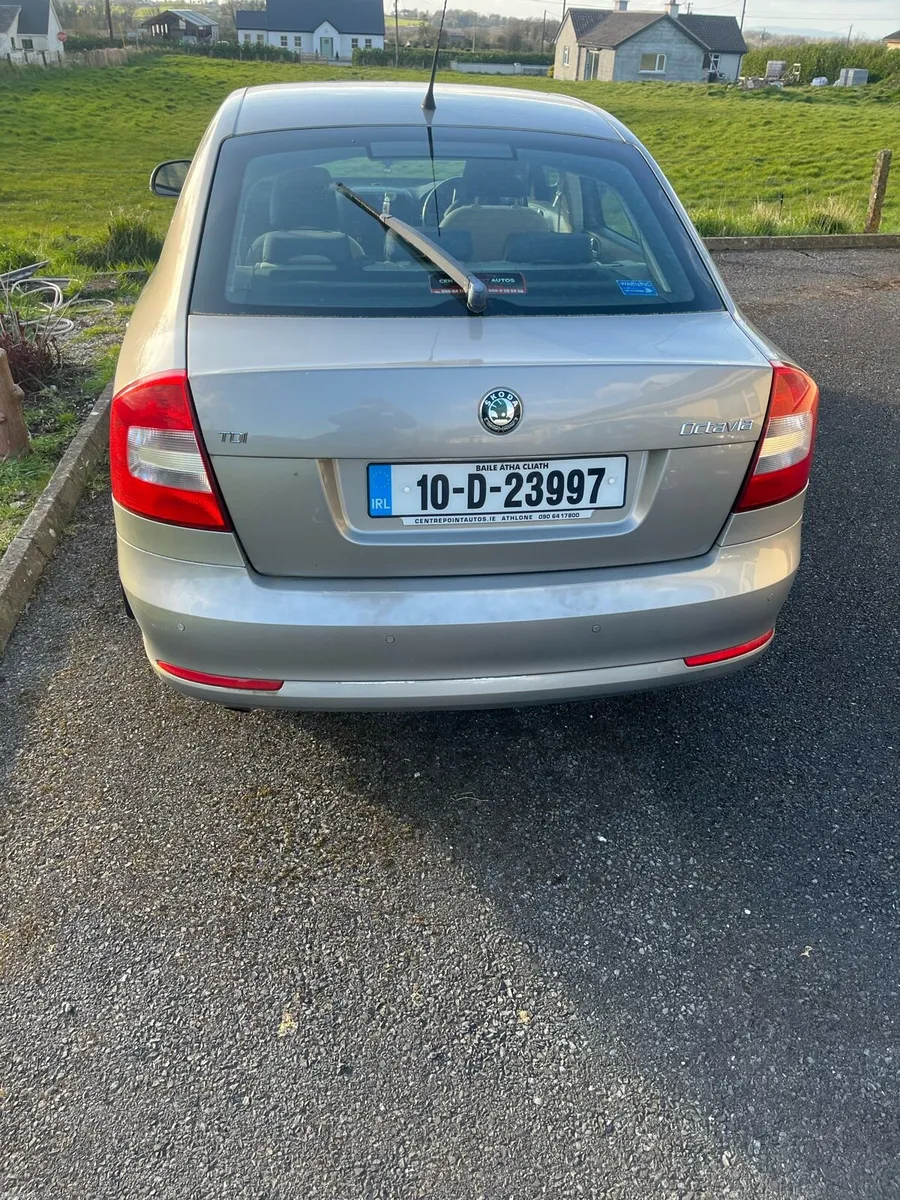 2010 Skoda Octavia 1.6 Diesel - Image 5