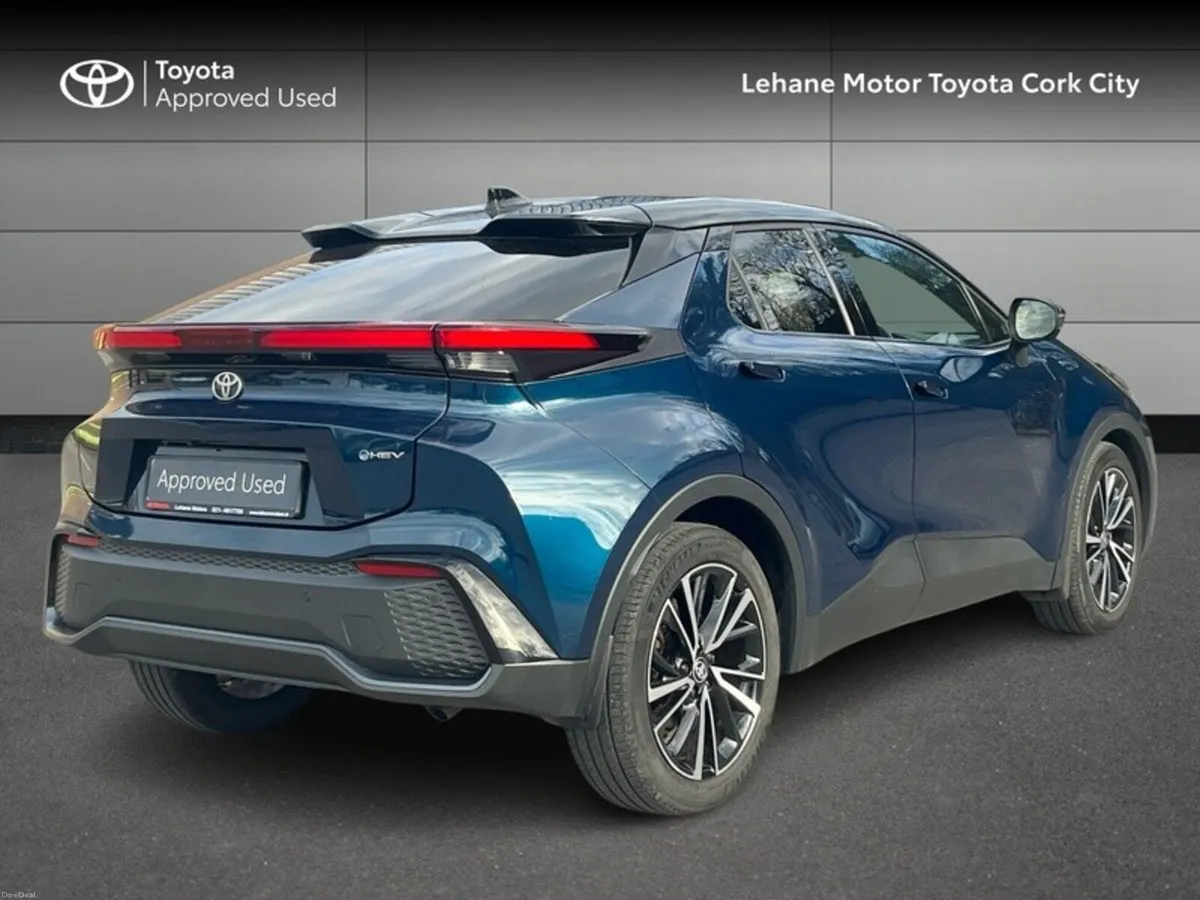 Toyota C-HR Hybrid Sol - Image 2