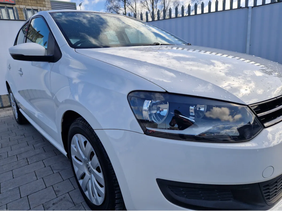 Volkswagen Polo 1.2 PETROL AUTO - Image 3