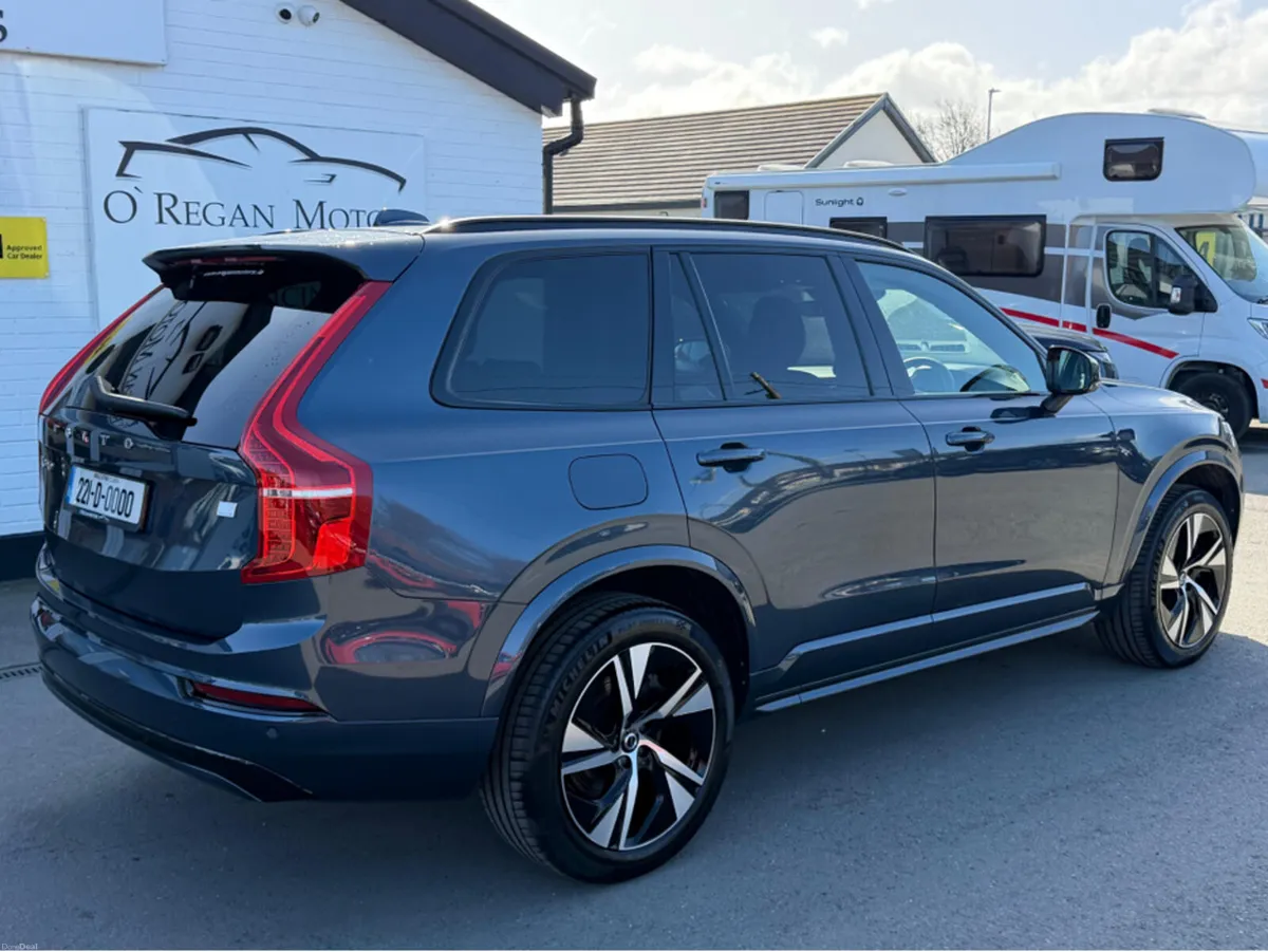Volvo XC90 R-DESIGN T8 RECHARGE 7-SEATER AWD - Image 3