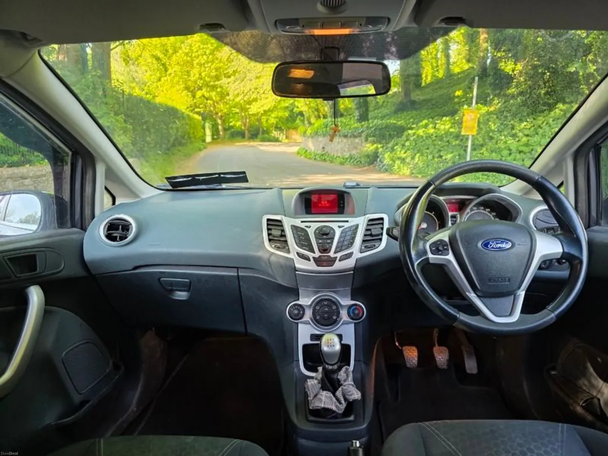 Ford Fiesta Titanium - Image 3