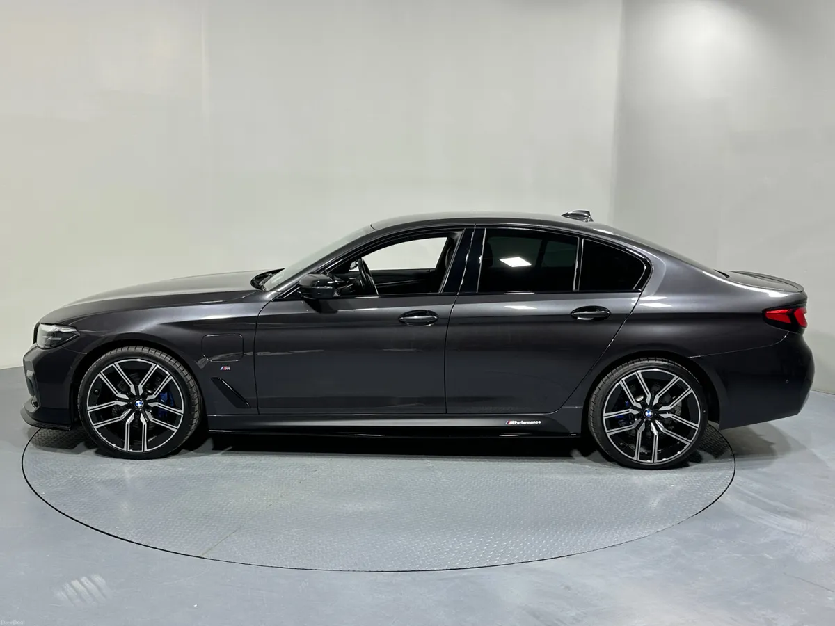 BMW 5 Series G30 M Sport M Performance 530e 202 - Image 4