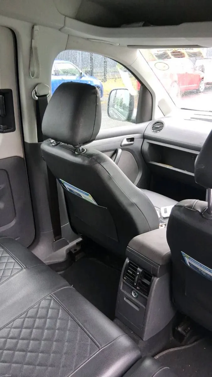 Taxi rental - Image 4