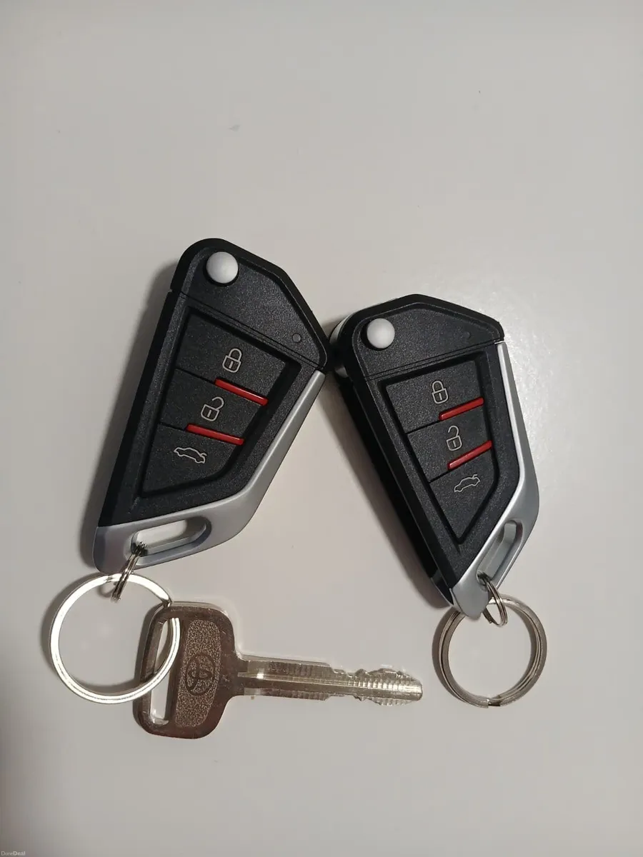 TOYOTA AQUA 2016 AUTO HYBRID LOW MILEAGE 88K - Image 4