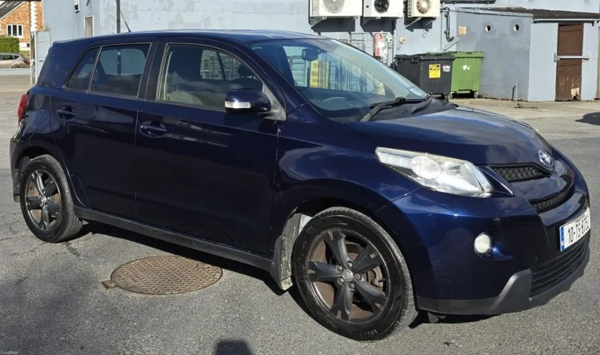 Toyota Urban Cruiser 2010 - Image 2