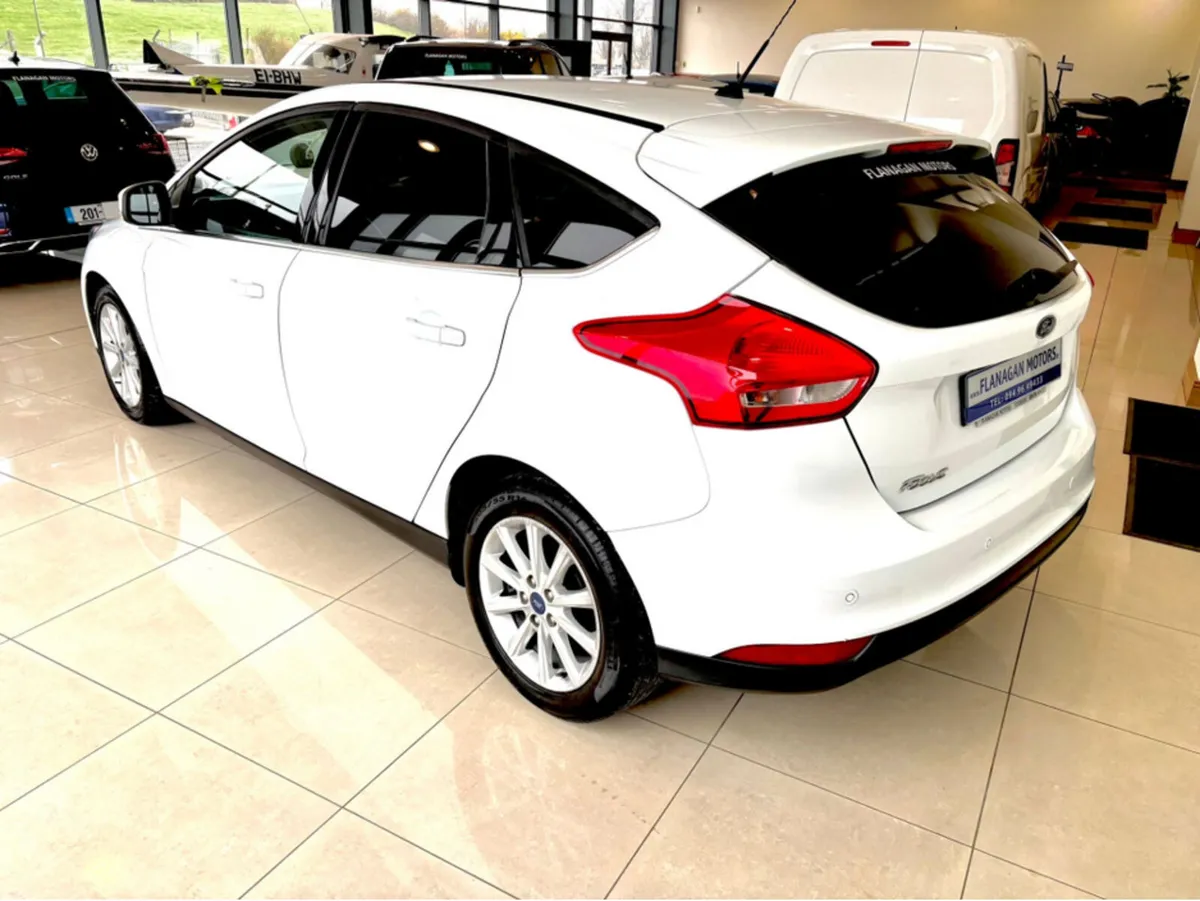 Ford Focus TITANIUM 1.5 TD 95PS 6SPEED 5DR - Image 3