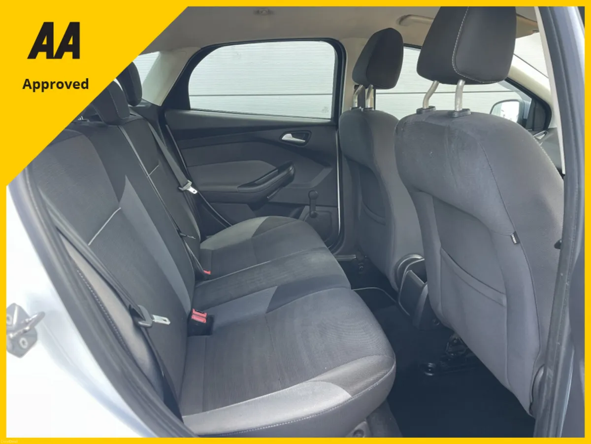 Ford Focus 1.6 TDCI EDGE ECONETIC 1 105PS 5DR - Image 2