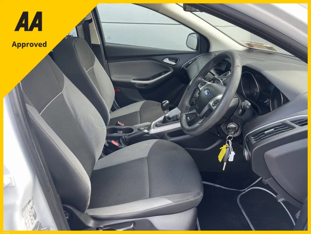 Ford Focus 1.6 TDCI EDGE ECONETIC 1 105PS 5DR - Image 3