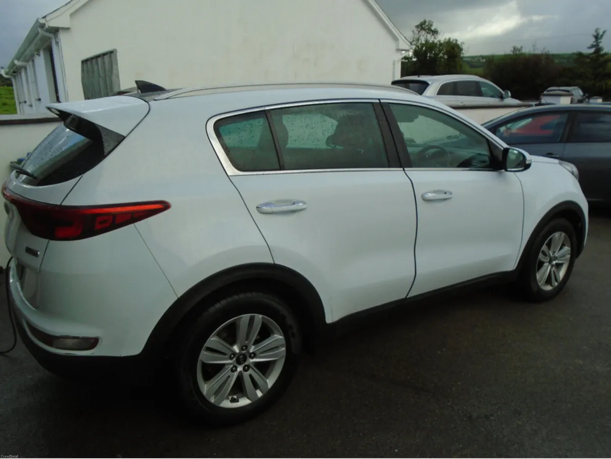 Kia Sportage EX 5DR - Image 3