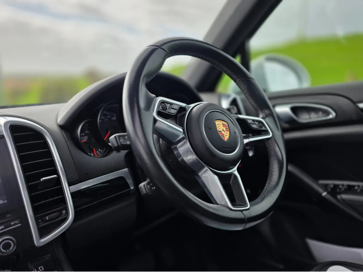 Porsche Cayenne D PLATFORM EDITION V6 TIP S-A - Image 2