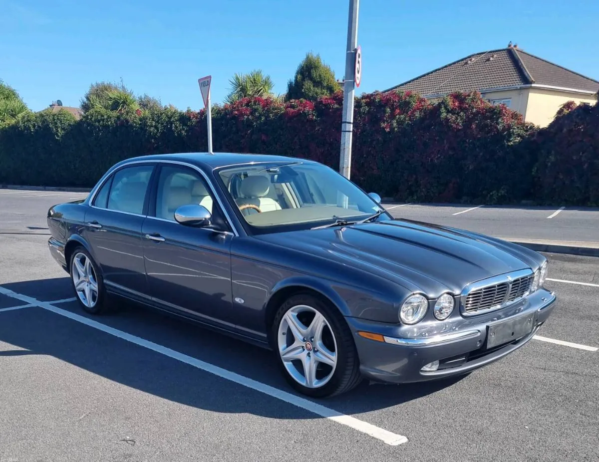 JAGUAR XJ6 (Automatic) 👌 - Image 1