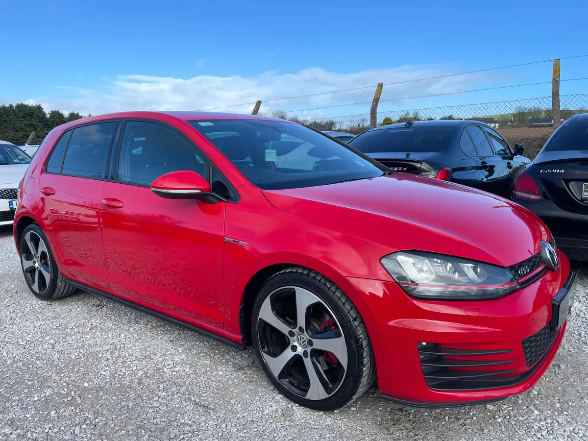 Volkswagen Golf GTI - Image 3