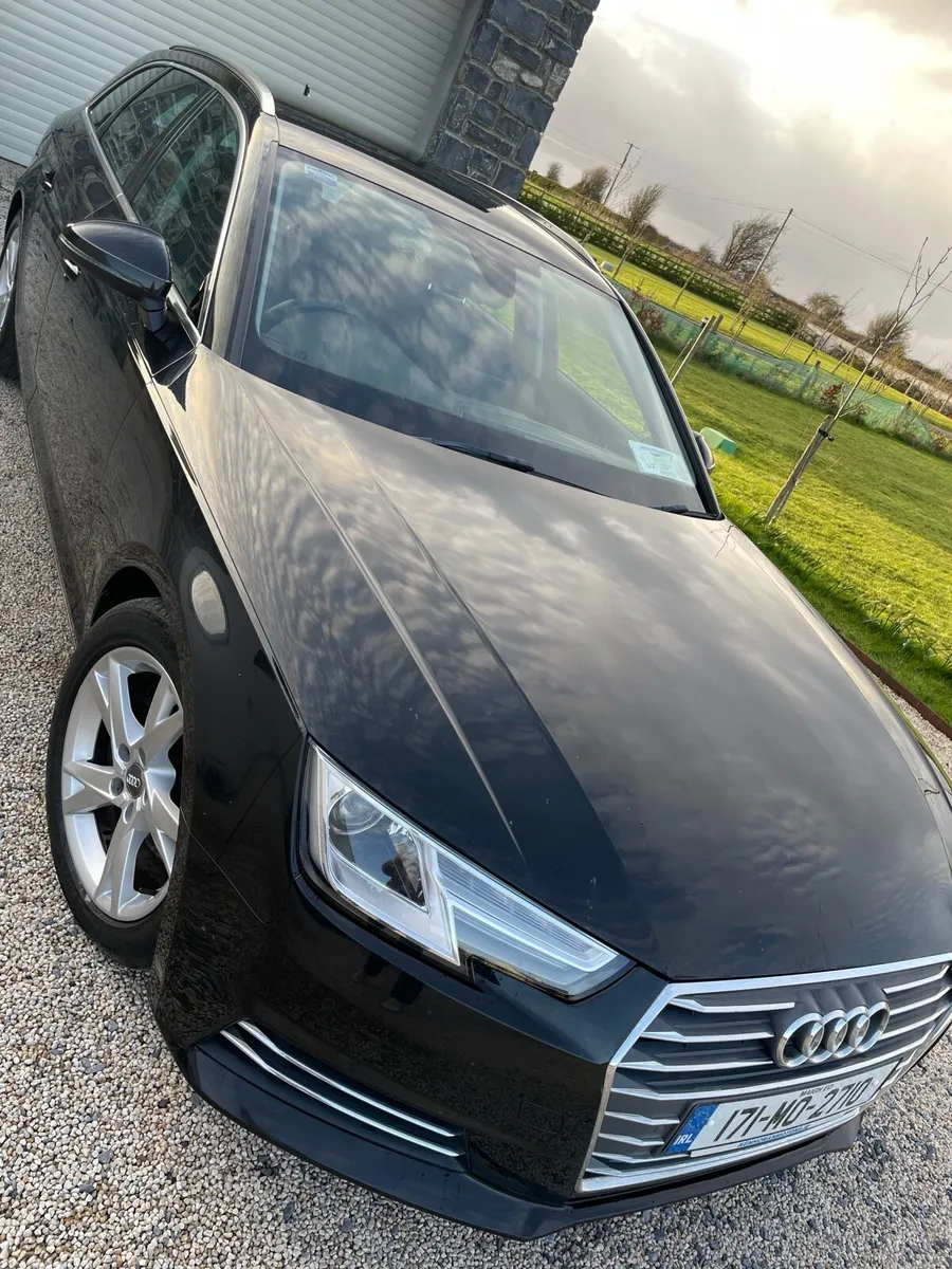 Automatic Audi A4 Avant TDI SE Ultra - Image 2