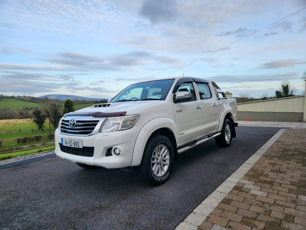 Toyota Hilux Invincible *NEW CHASSIS* - Image 2