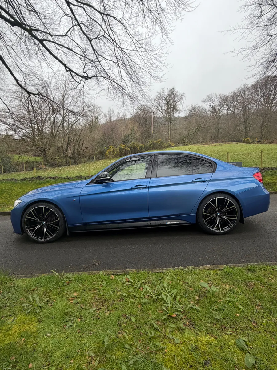 2017 BMW 320D M SPORT AUTO - Image 4