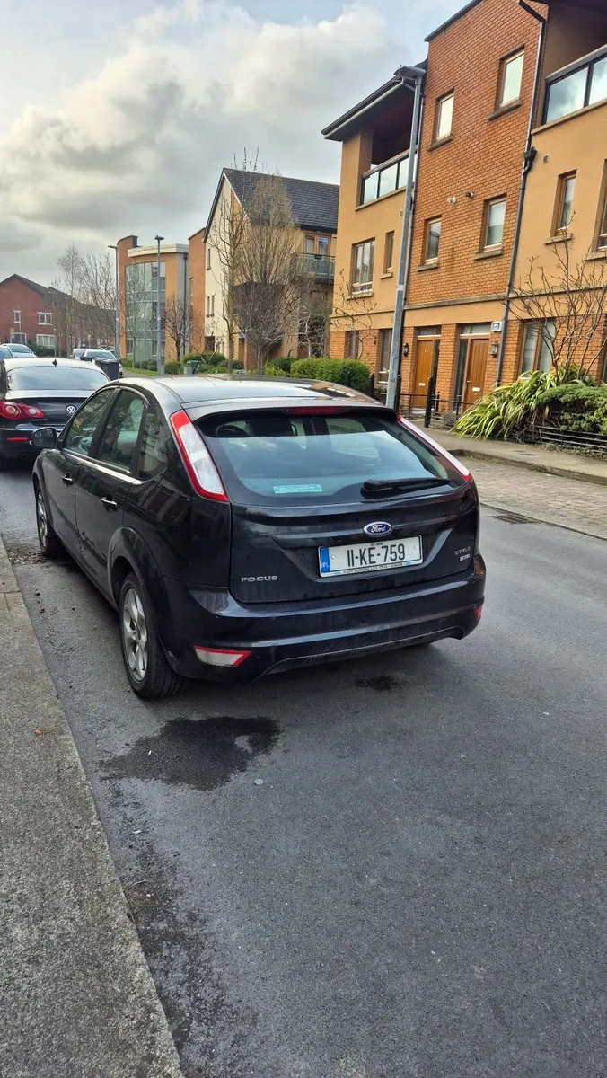 Ford Focus 2011 good condition - Image 1
