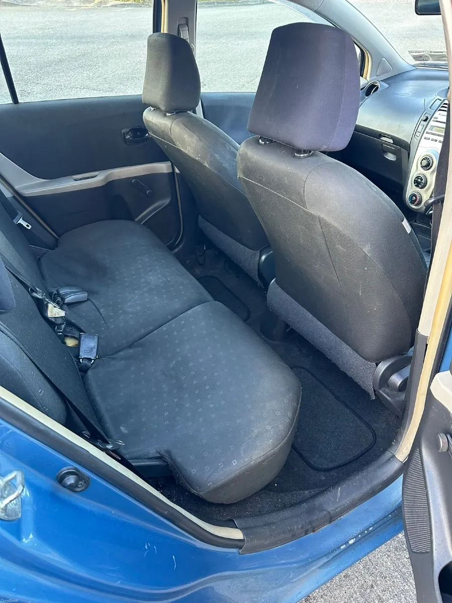 Toyota Yaris 2009 - Image 3