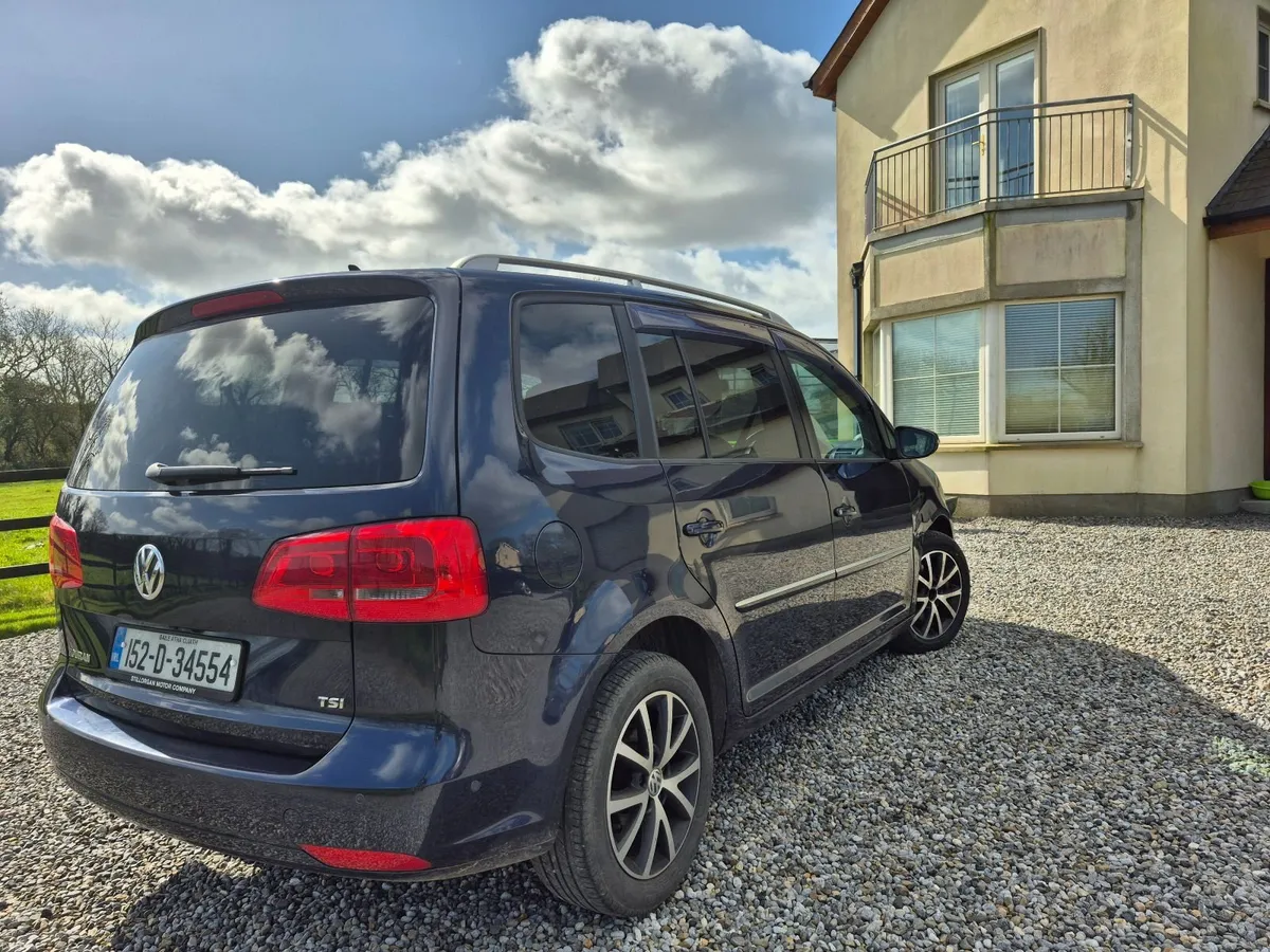 Volkswagen Touran 2015 - Image 3