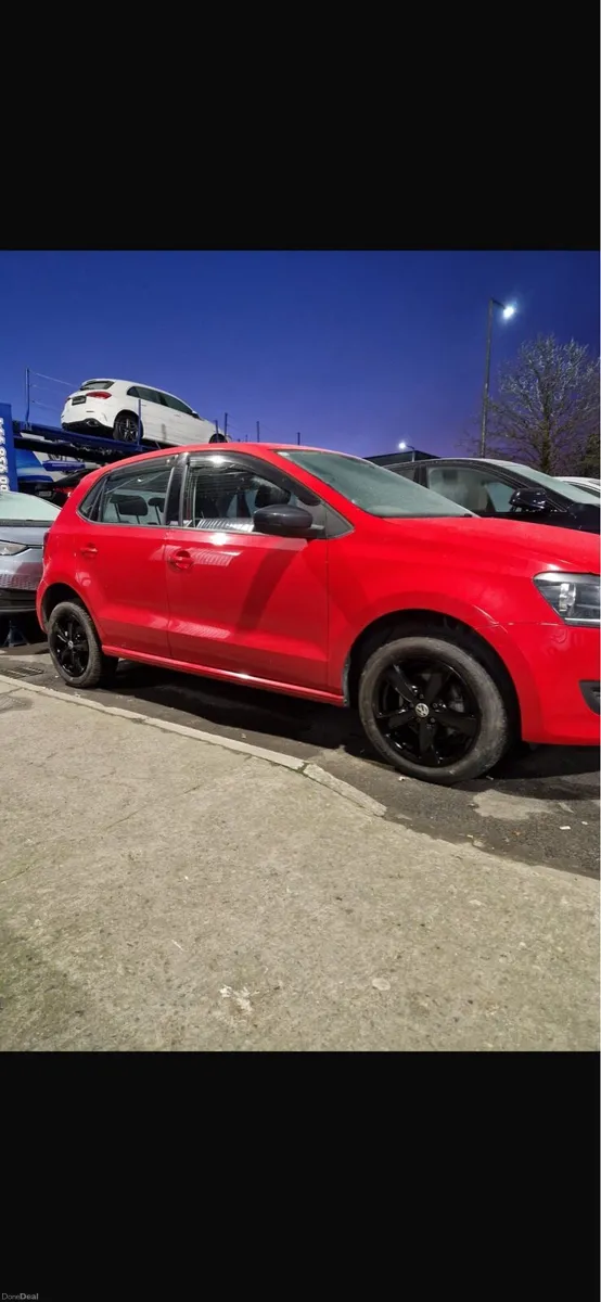 Volkswagen polo 2013 - Automatic - DSG gearbox - Image 2