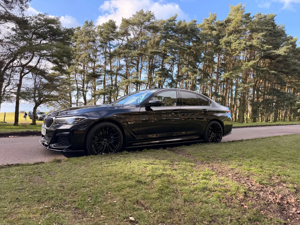 BMW 5-Series 2023 X Drive MSPORT - Image 3