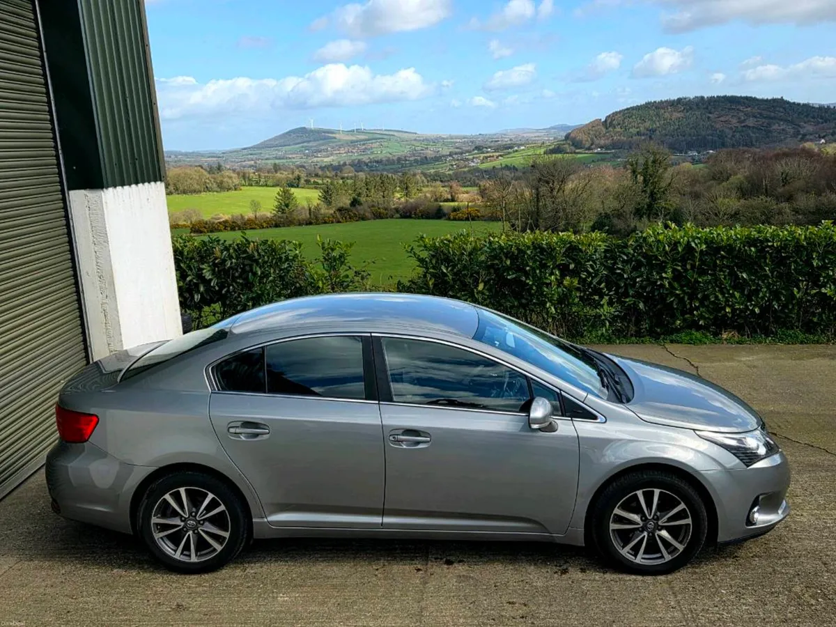 TOYOTA AVENSIS 2.0D4D ☆ €7995 ☆ - Image 2
