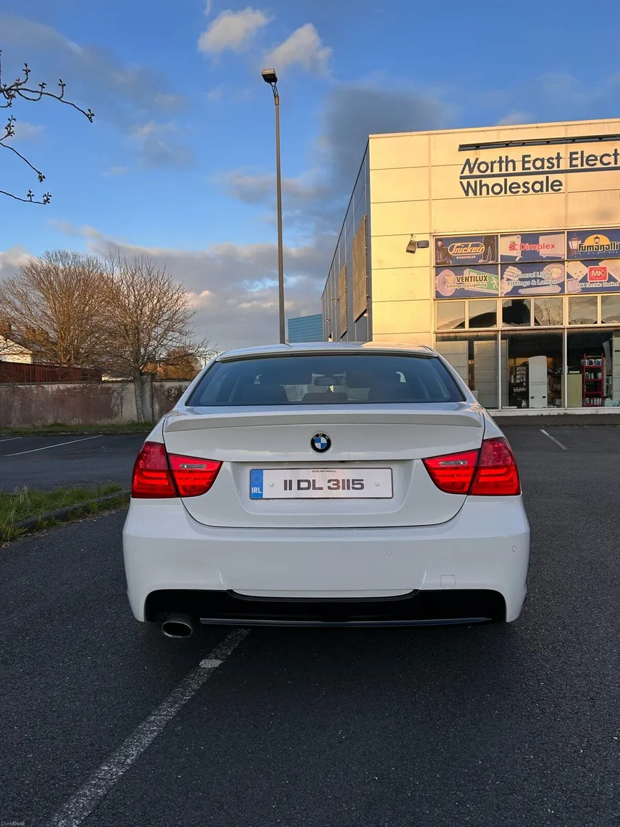 2011 BMW E90 320d - Image 3