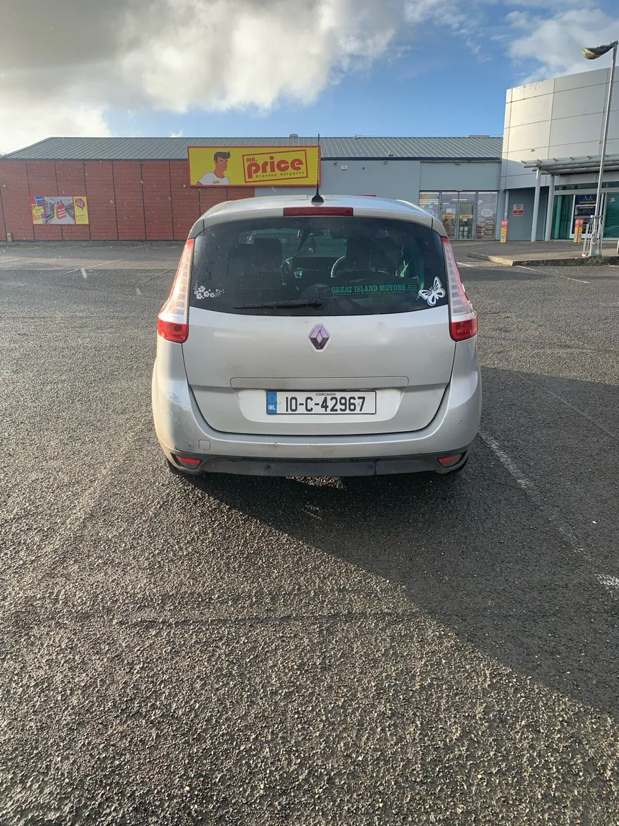 Renault Grand Scenic - Image 4