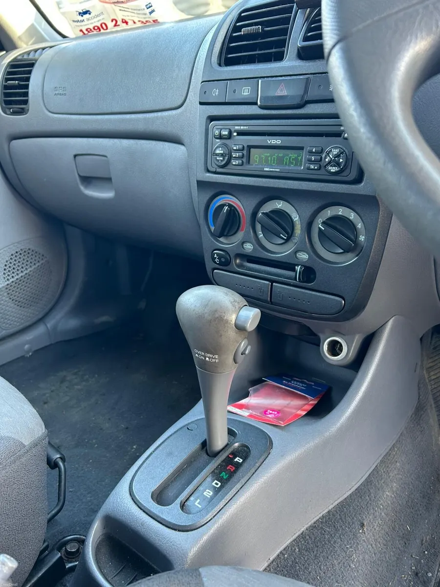 2005 Hyundai accent automatic - Image 2