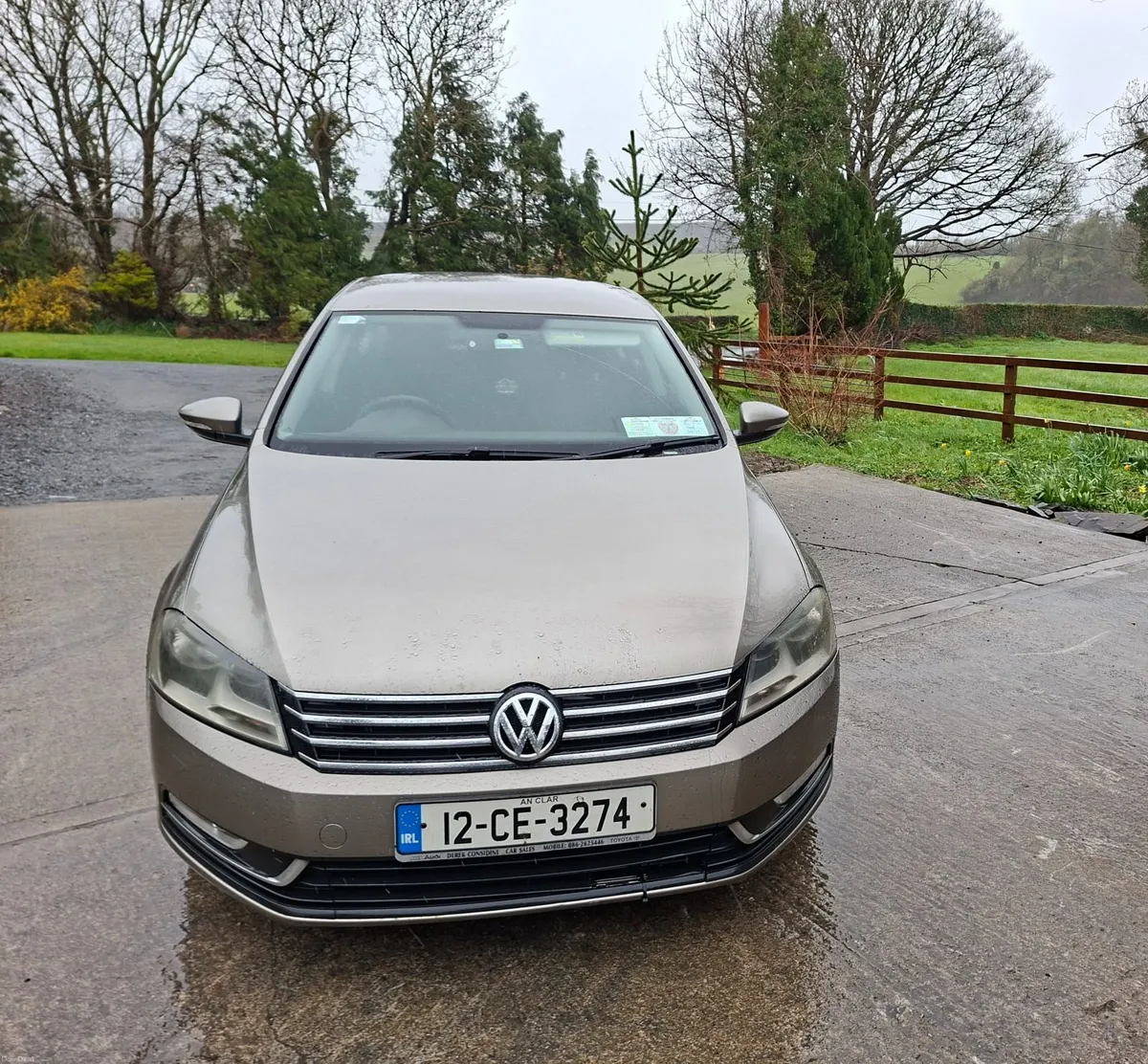 Volkswagen Passat 2012 - Image 1