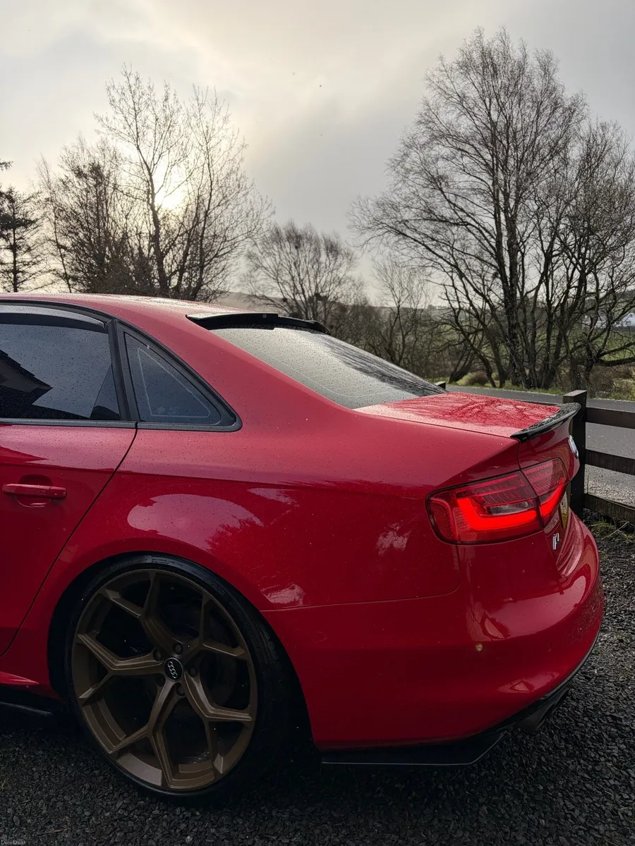 Audi A4 S Line Black Edition - Image 4