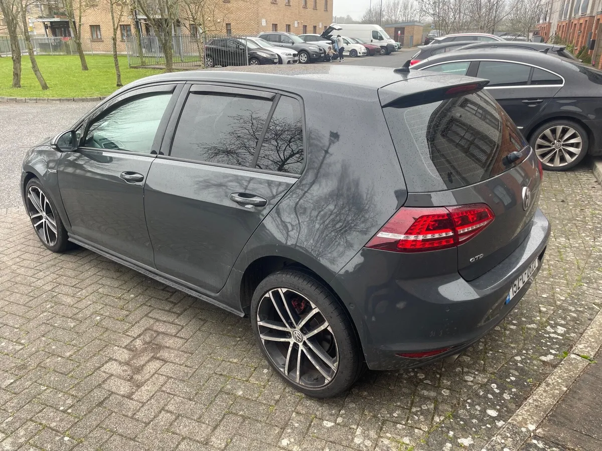 Volkswagen Golf 2015 - Image 4