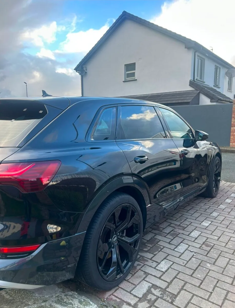 2021 Audi e-tron 50quattro – High Spec- low milage - Image 2