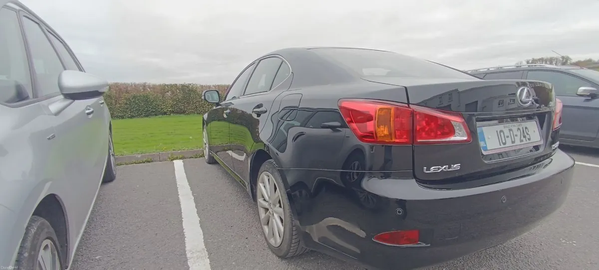 Lexus IS 2010 - Image 4
