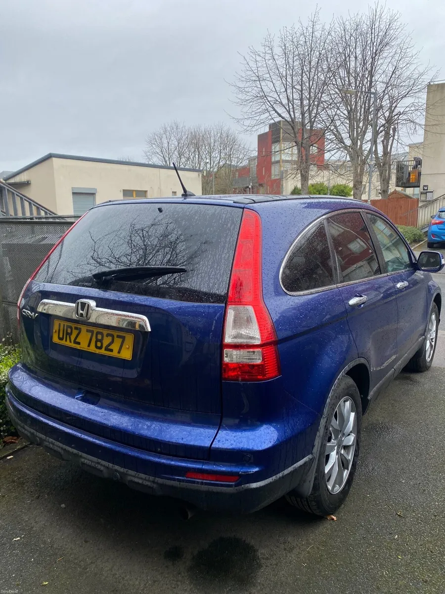 Honda CR-V 2011 - Image 1