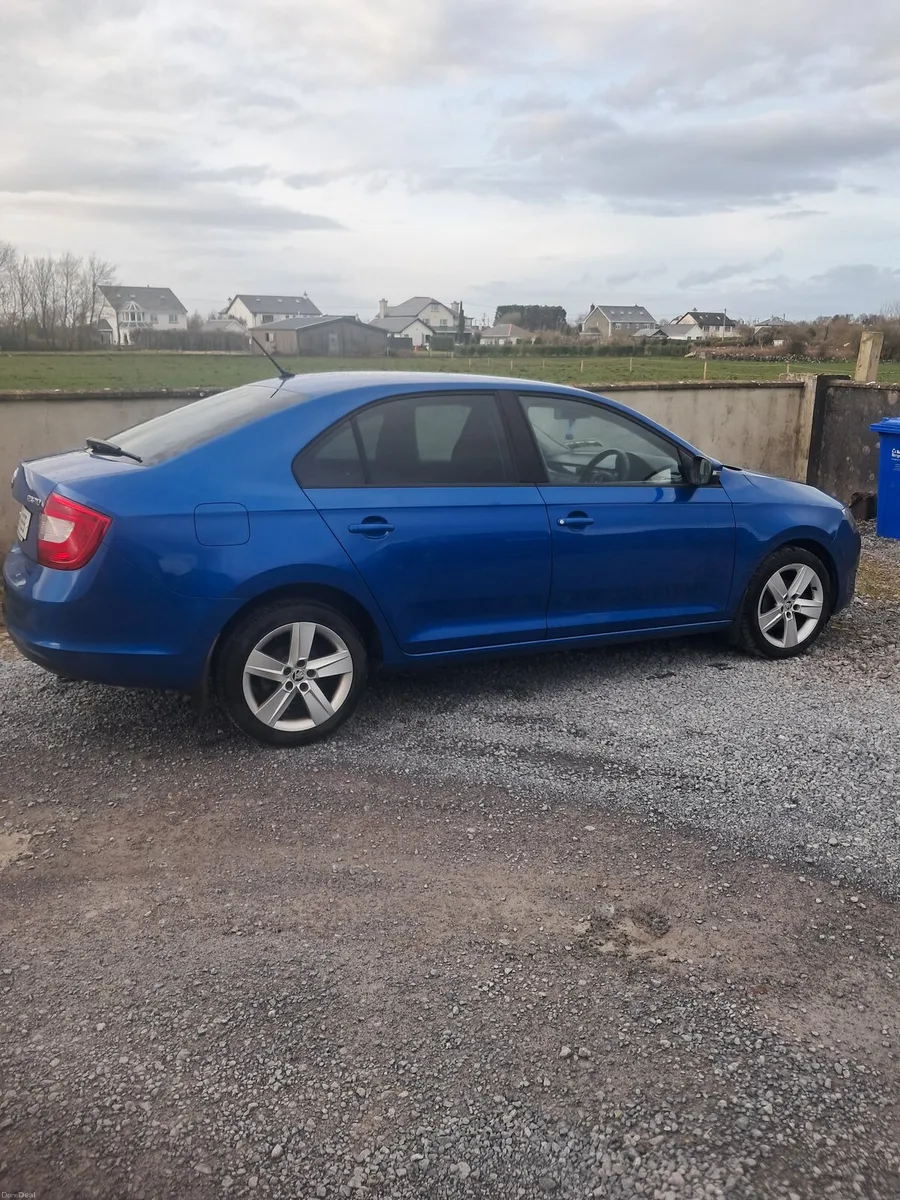 Skoda Rapid 2015 - Image 3