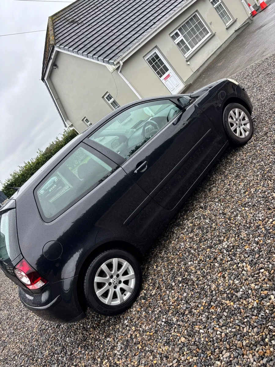 Volswagen polo - Image 4