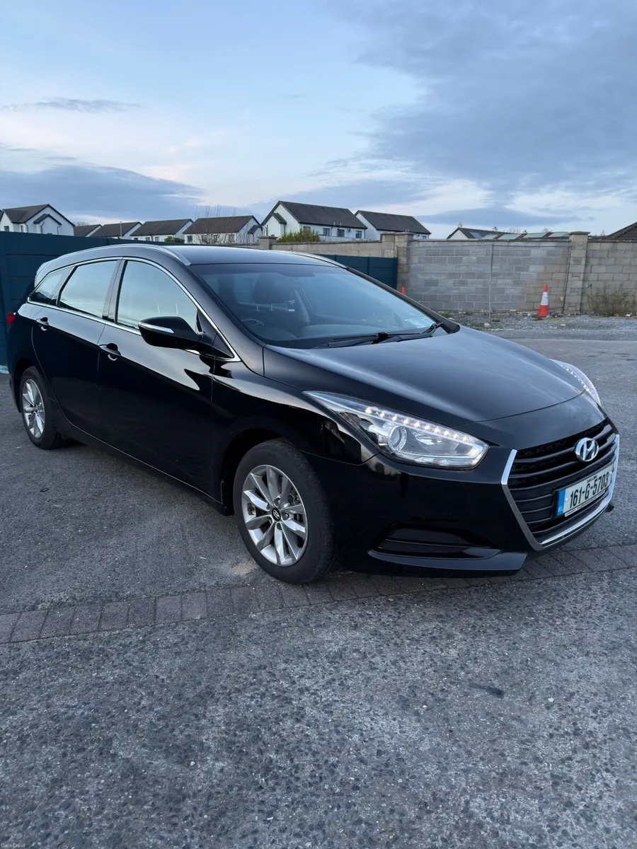 Hyundai i40 2016 NCT 10/26 - Image 1