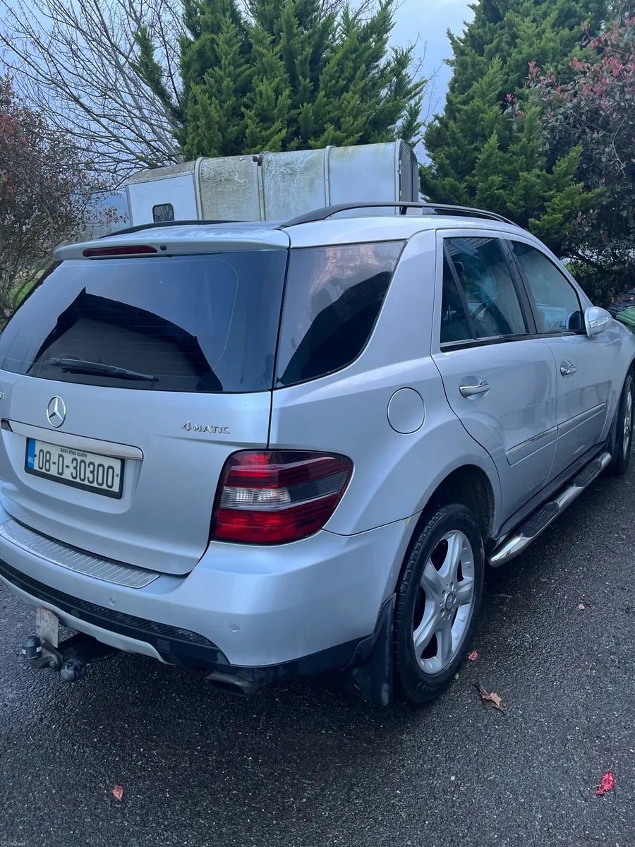 Mercedes ML class 280 - Image 2