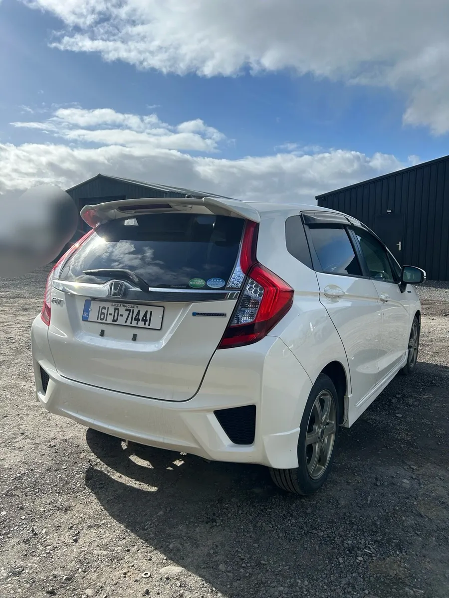Honda Fit. **S Package ** Hybrid ** - Image 5