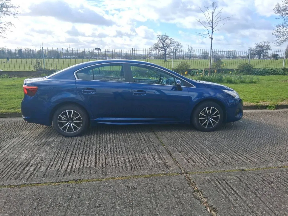Toyota avensis €8250 - Image 2