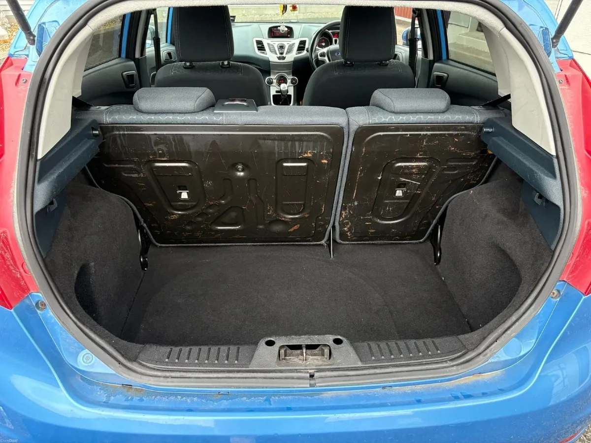Ford Fiesta 2009 - Image 2